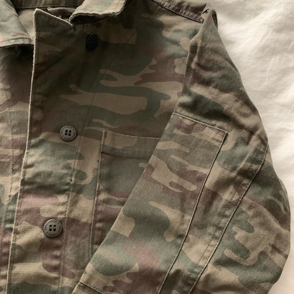Camo cropped jacket